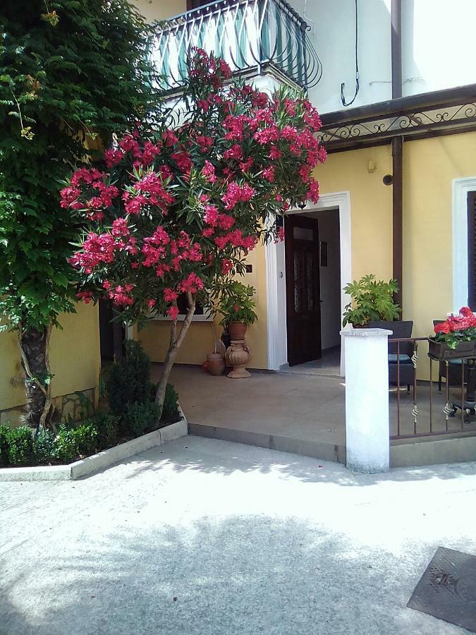 Rooms Tusculum Opatija Bagian luar foto
