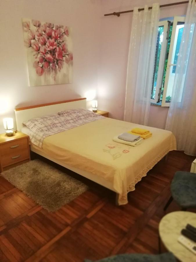 Rooms Tusculum Opatija Bagian luar foto